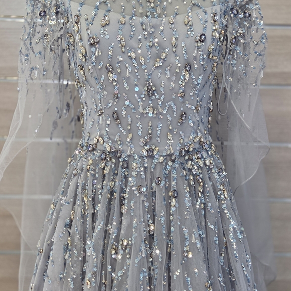 Jenny Packham Pandora Embellished Cape Dress, Gown, Blue Size 6 NWT, MSRP $5200 - Picture 13 of 16